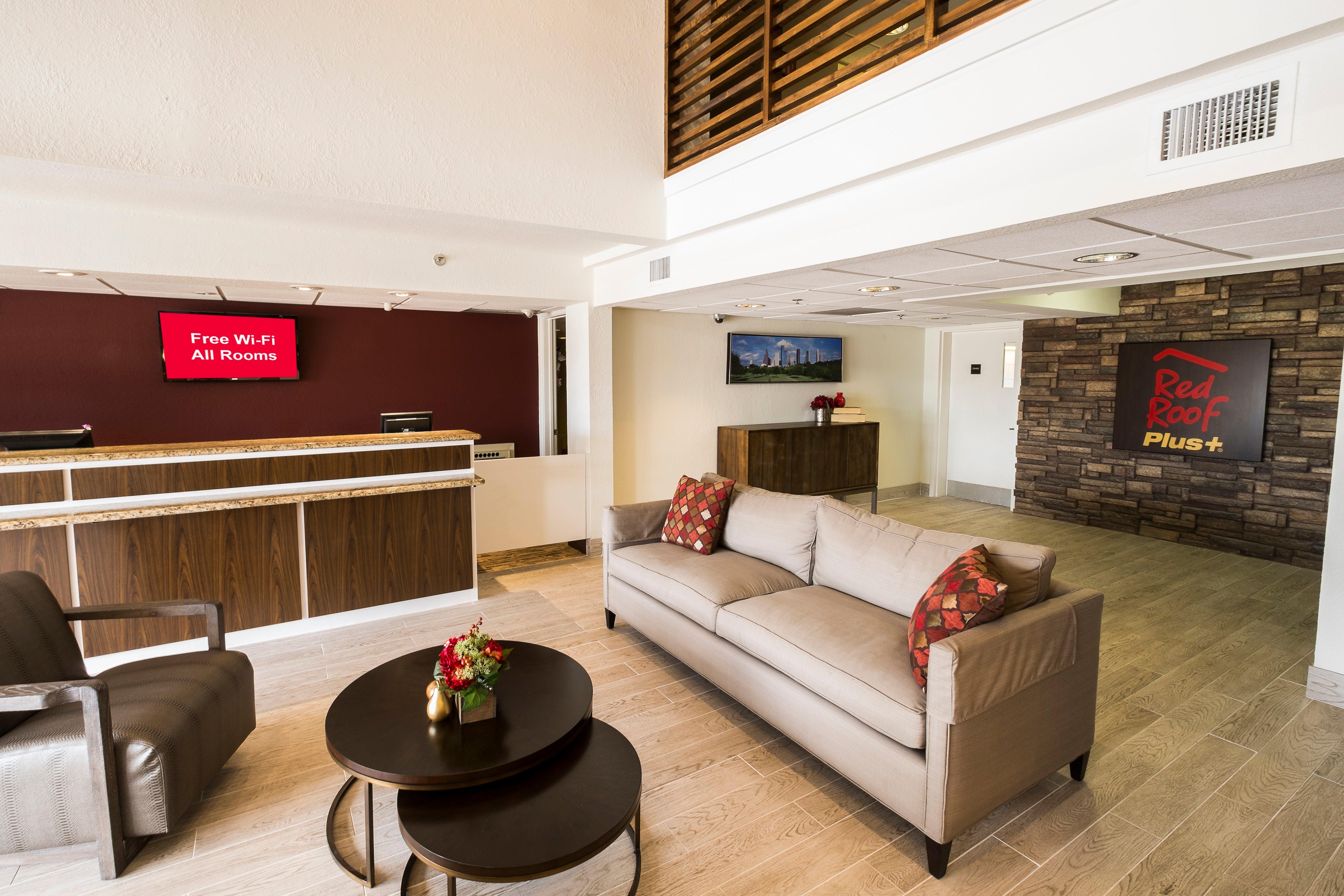 Red Roof Inn Plus+ Houston - Energy Corridor Экстерьер фото