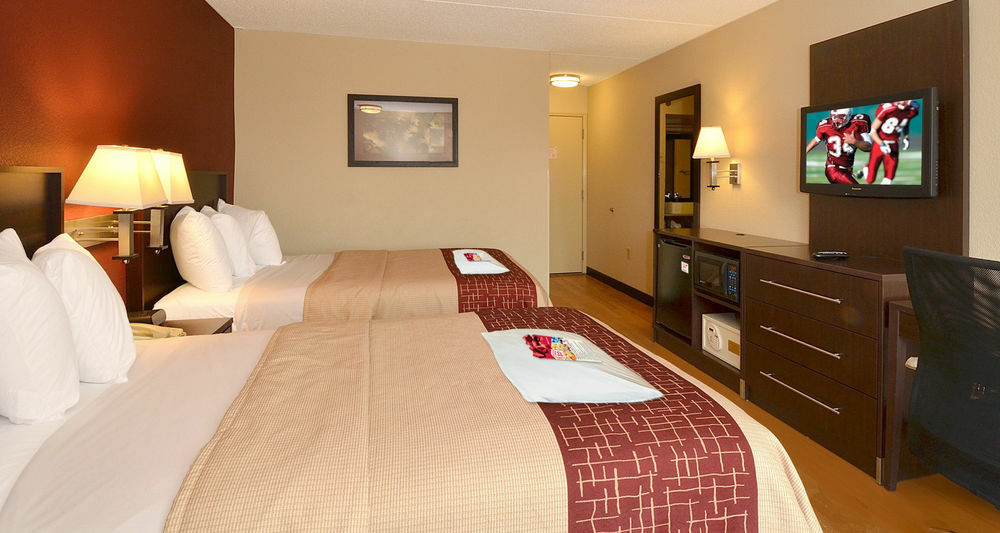 Red Roof Inn Plus+ Houston - Energy Corridor Экстерьер фото