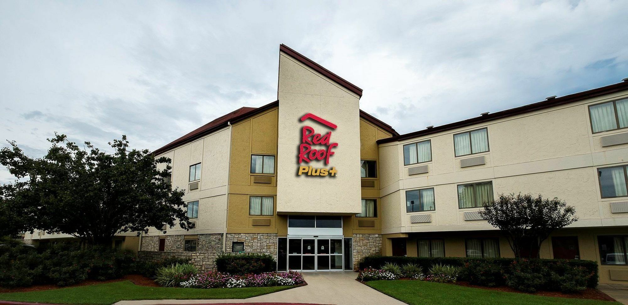 Red Roof Inn Plus+ Houston - Energy Corridor Экстерьер фото
